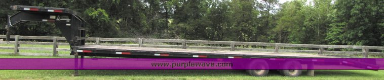 image for item 3325 2005 35' flat bed trailer