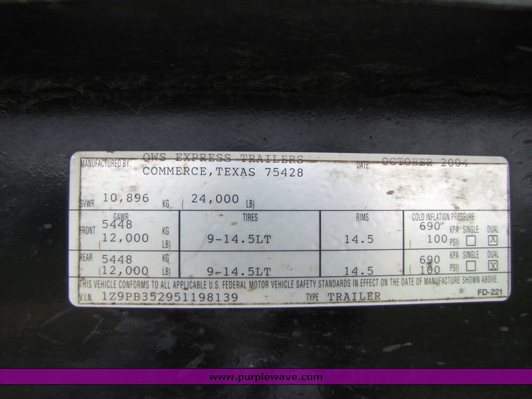 image for item 3325 2005 35' flat bed trailer