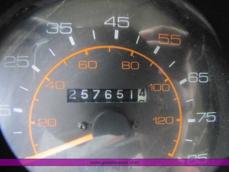 image for item 3326 1987 GMC 7000 forward cab over 24' rollback truck