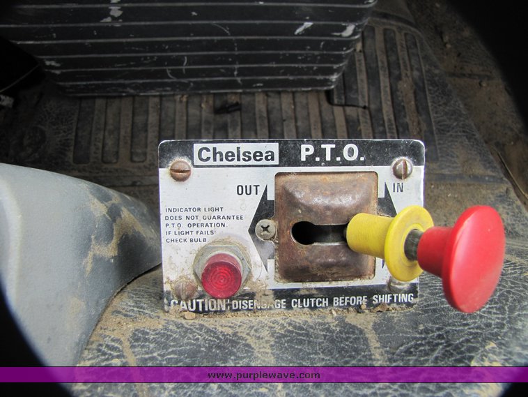 image for item 3326 1987 GMC 7000 forward cab over 24' rollback truck