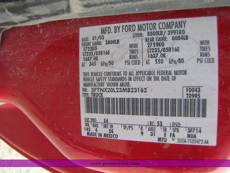 image for item 3346 2003 Ford F250 Super Duty extended cab pickup truck