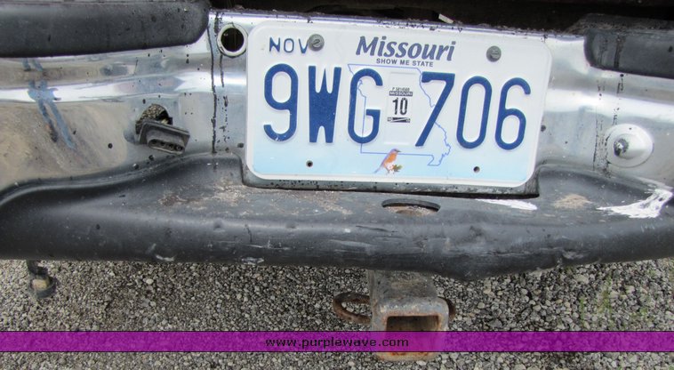 image for item 3347 2000 Ford F250 Super Duty pickup truck