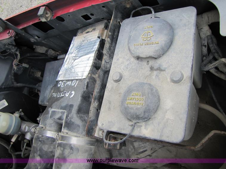 image for item 3348 1997 Ford F350 flatbed truck