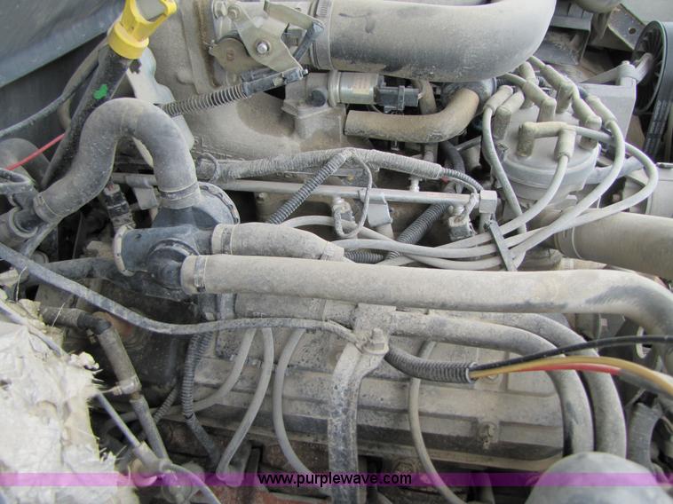 image for item 3348 1997 Ford F350 flatbed truck