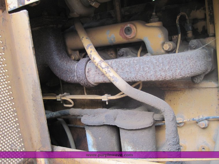 image for item 3911 1983 Case 1150D dozer