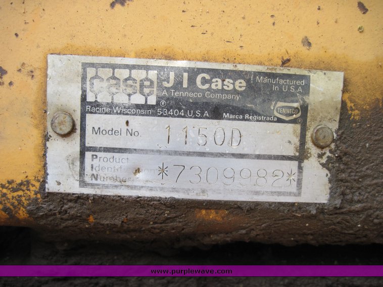 image for item 3911 1983 Case 1150D dozer