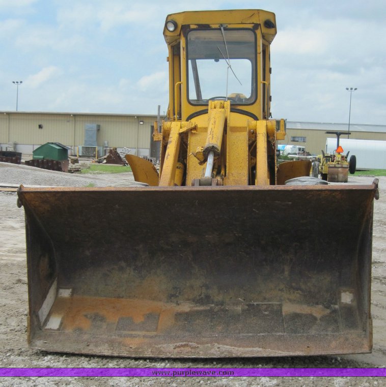 image for item 3915 1984 John Deere 544-B wheel loader