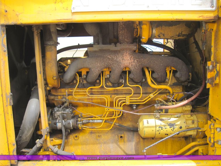 image for item 3915 1984 John Deere 544-B wheel loader