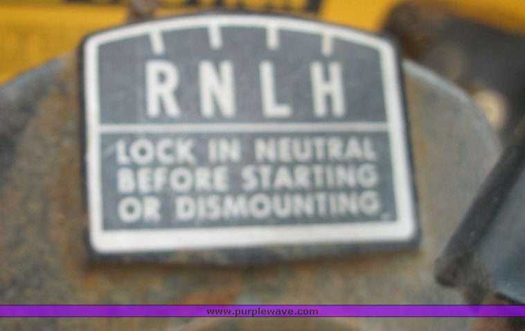 image for item 3915 1984 John Deere 544-B wheel loader