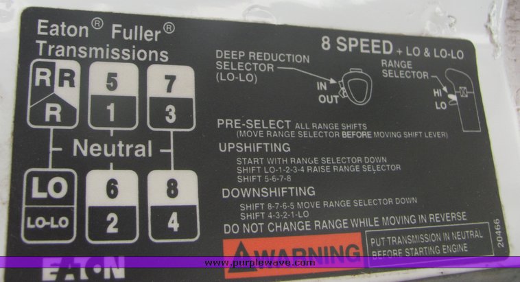 image for item 4622 1998 Volvo dump truck