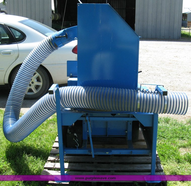 Harper Goossen SB1300 straw blower in Goddard, KS Item 5014 sold
