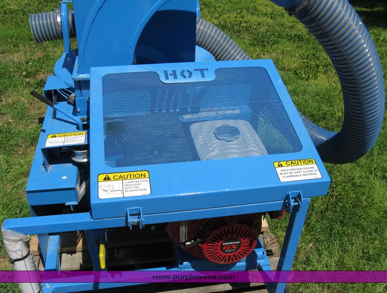 Harper Goossen SB1300 straw blower in Goddard, KS Item 5014 sold