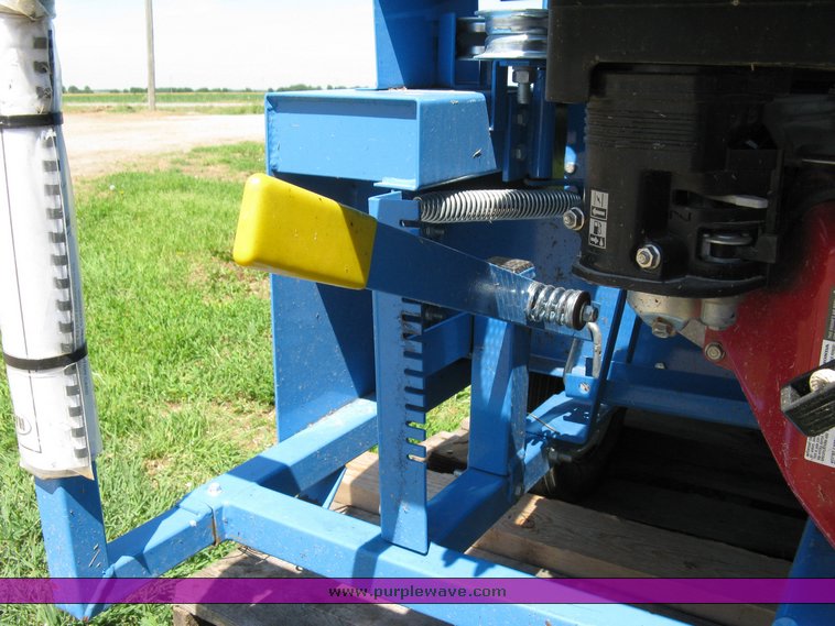 Harper Goossen SB1300 straw blower in Goddard, KS Item 5014 sold