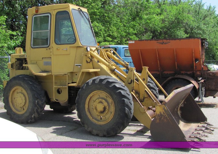 image for item 6070 Caterpillar 910 wheel loader