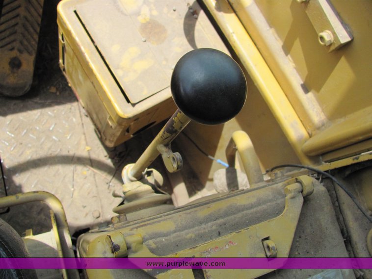 image for item 6070 Caterpillar 910 wheel loader