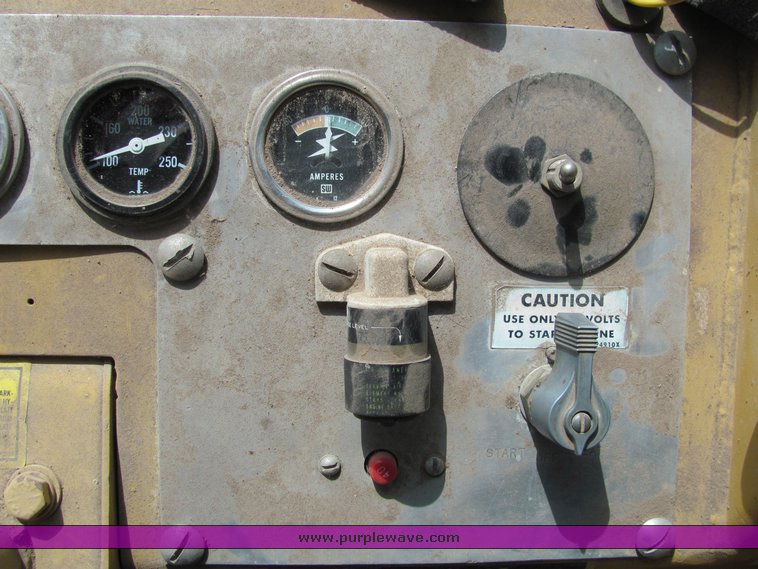 image for item 6070 Caterpillar 910 wheel loader