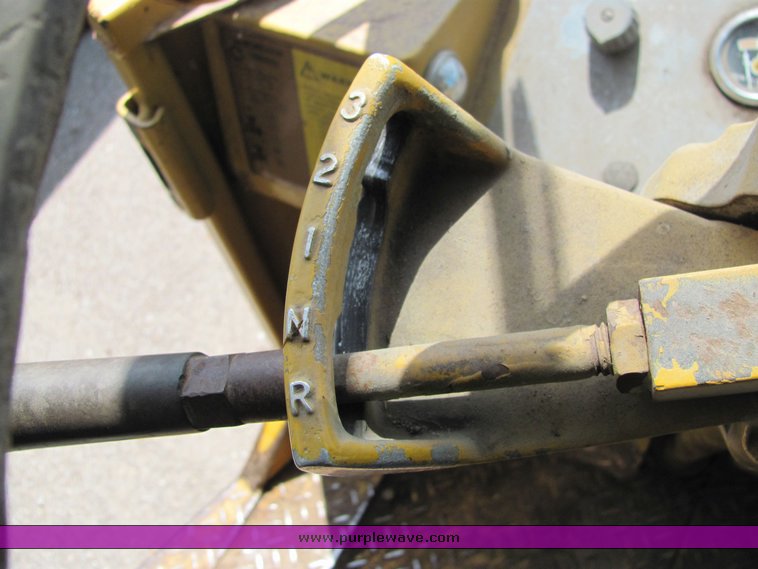 image for item 6070 Caterpillar 910 wheel loader