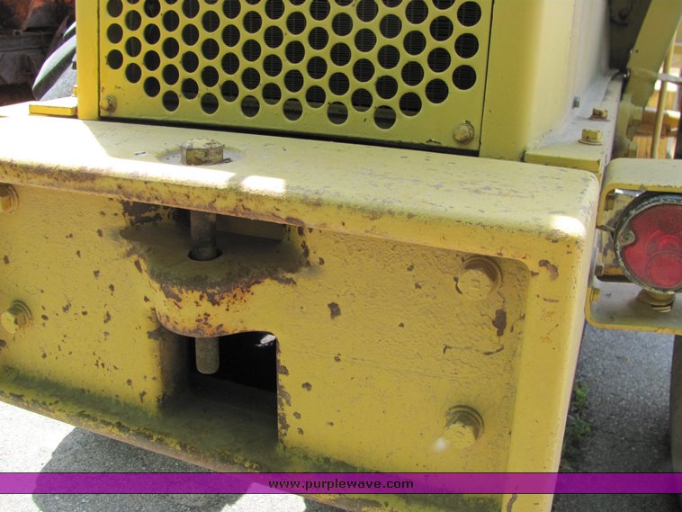 image for item 6070 Caterpillar 910 wheel loader