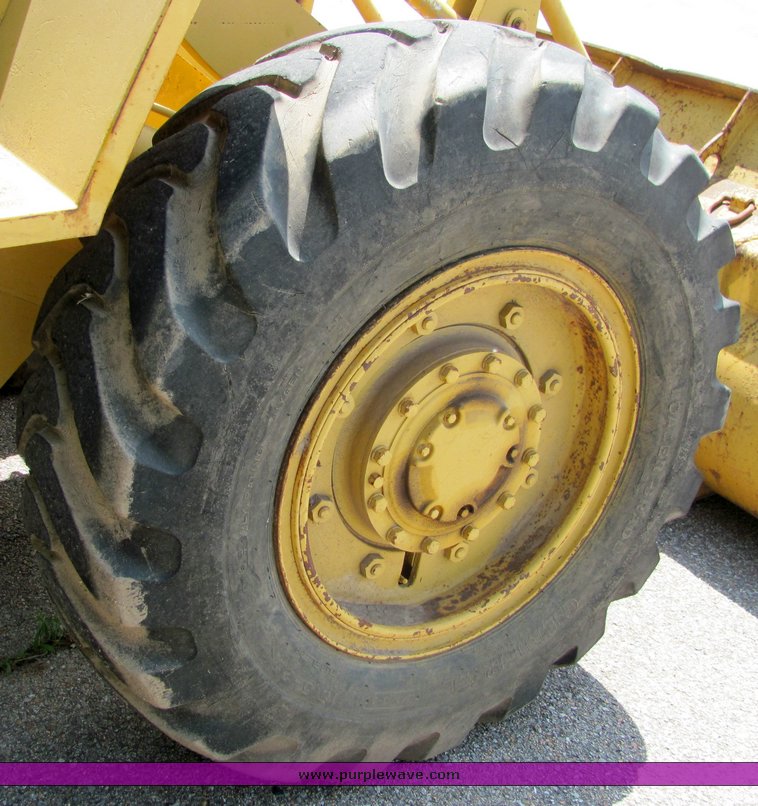 image for item 6070 Caterpillar 910 wheel loader