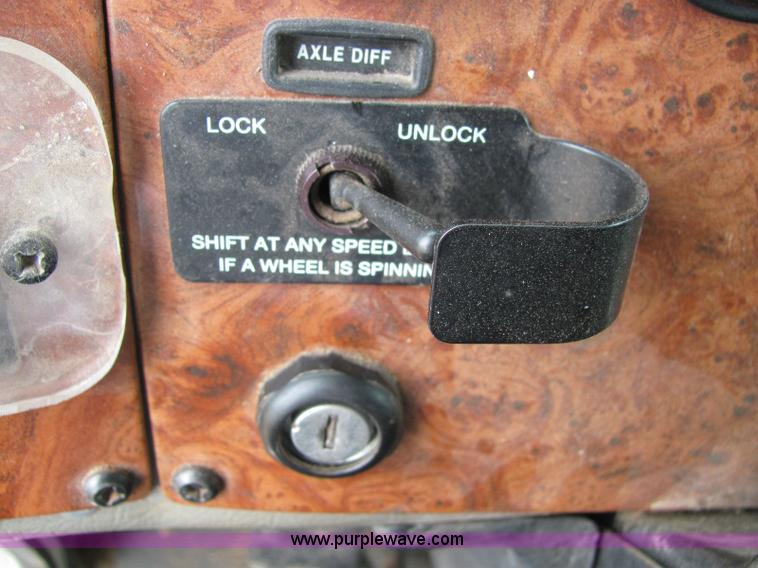 image for item 6121 2003 Peterbilt Conventional 330 tandem axle dump truck