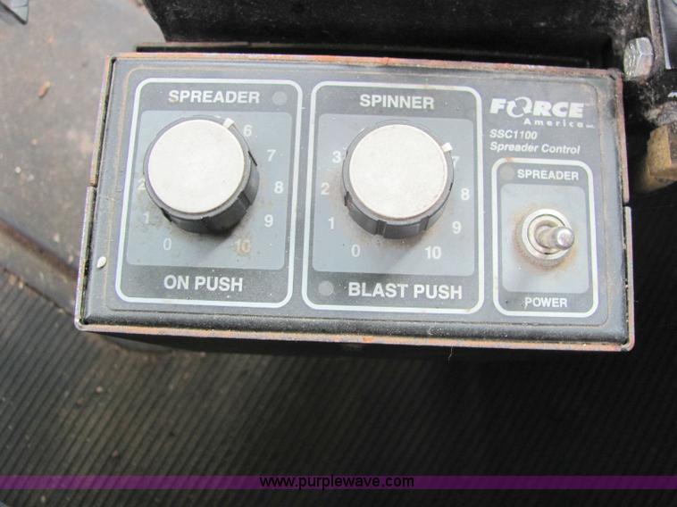 image for item 6121 2003 Peterbilt Conventional 330 tandem axle dump truck