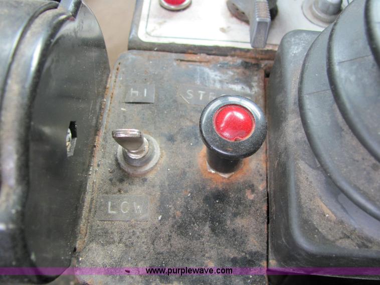 image for item 6121 2003 Peterbilt Conventional 330 tandem axle dump truck