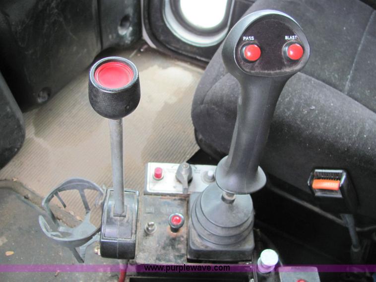 image for item 6121 2003 Peterbilt Conventional 330 tandem axle dump truck