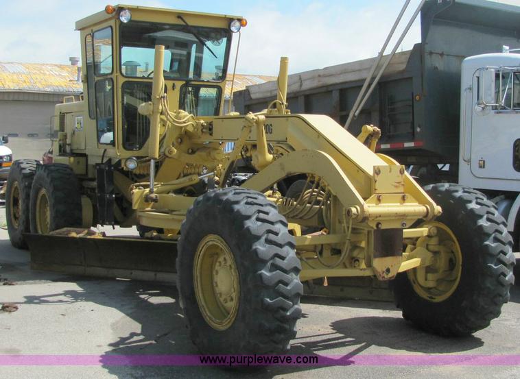 image for item 6122 1990 Caterpillar 120G articulated motor grader