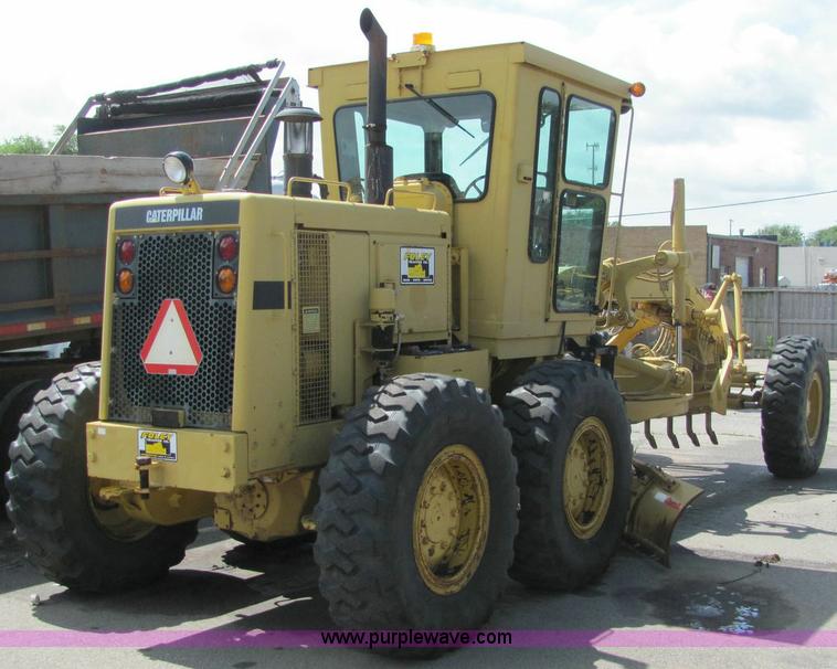 image for item 6122 1990 Caterpillar 120G articulated motor grader