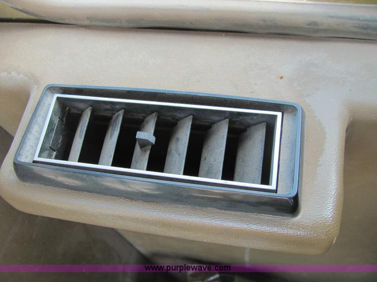 image for item 6122 1990 Caterpillar 120G articulated motor grader