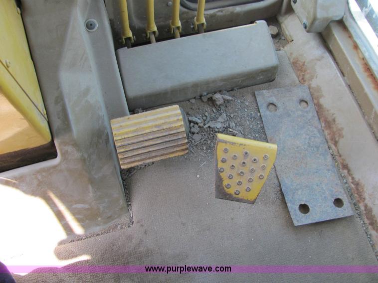 image for item 6122 1990 Caterpillar 120G articulated motor grader