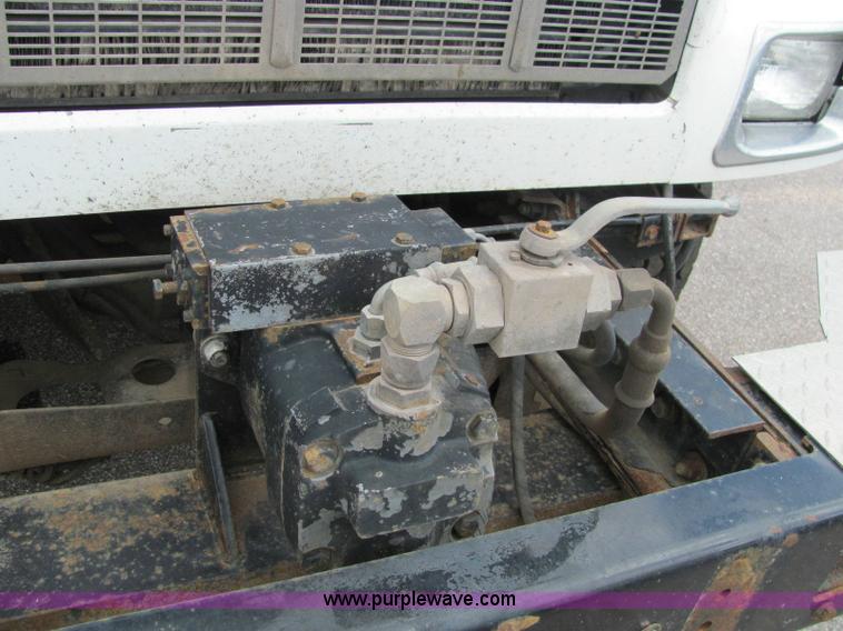 image for item 6123 2003 Peterbilt Conventional 330 tandem axle dump truck