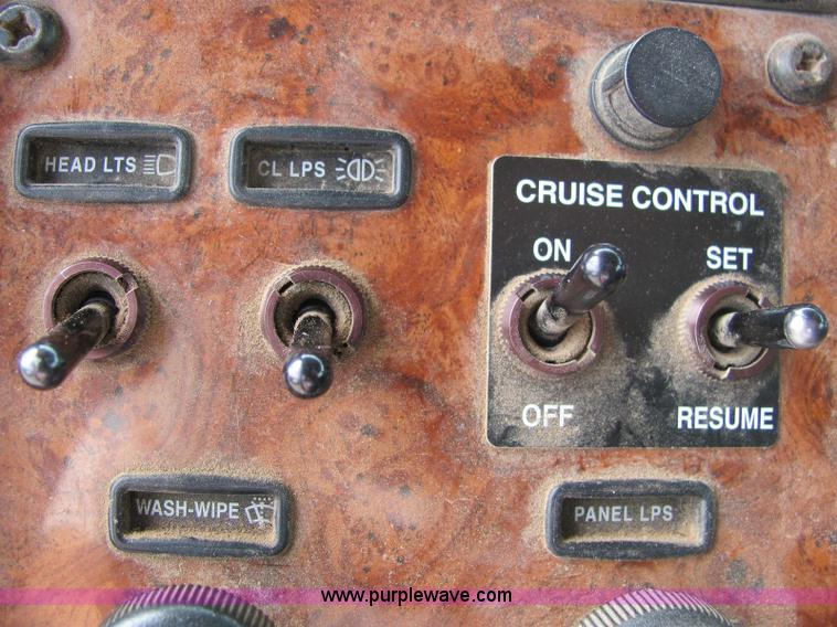 image for item 6123 2003 Peterbilt Conventional 330 tandem axle dump truck