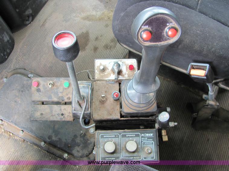 image for item 6123 2003 Peterbilt Conventional 330 tandem axle dump truck