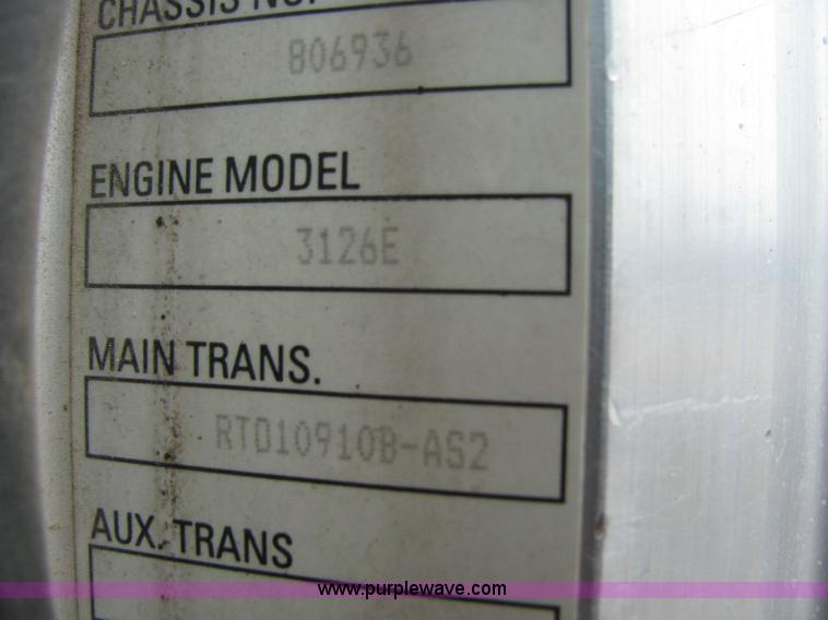 image for item 6123 2003 Peterbilt Conventional 330 tandem axle dump truck