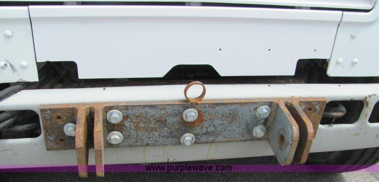 image for item 6124 1999 International Series 4900 single axle dump truck