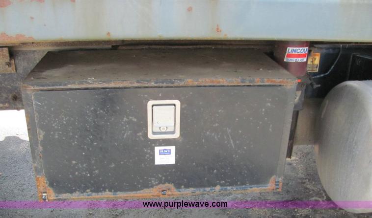 image for item 6125 2003 Peterbilt Conventional 330 Tandem axle dump truck