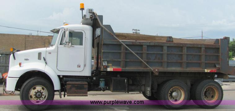 image for item 6171 2001 Peterbilt Conventional 330 tandem axle dump truck