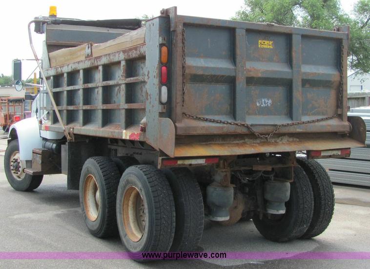 image for item 6171 2001 Peterbilt Conventional 330 tandem axle dump truck