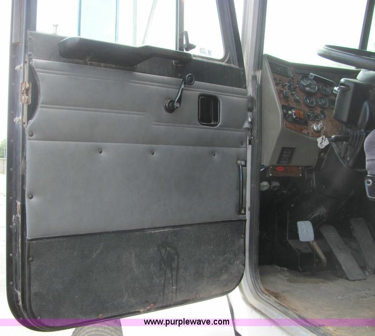 image for item 6171 2001 Peterbilt Conventional 330 tandem axle dump truck