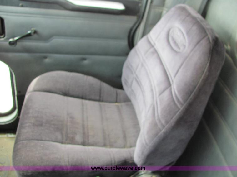 image for item 6171 2001 Peterbilt Conventional 330 tandem axle dump truck