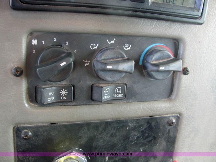 image for item 6171 2001 Peterbilt Conventional 330 tandem axle dump truck