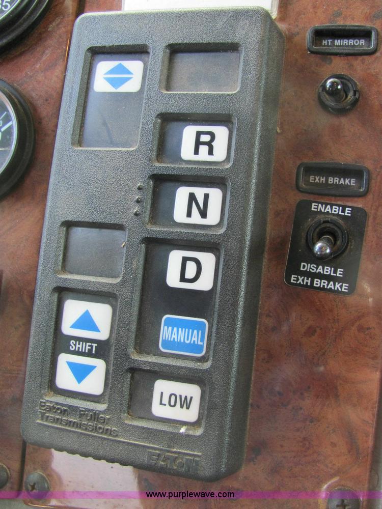 image for item 6171 2001 Peterbilt Conventional 330 tandem axle dump truck