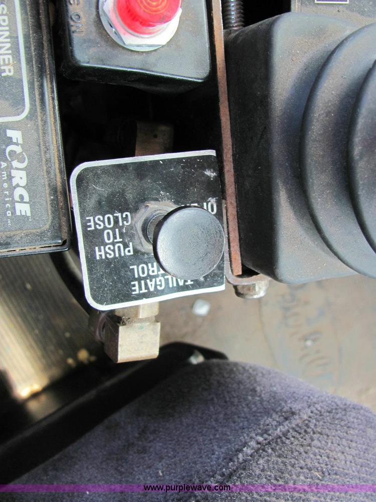 image for item 6171 2001 Peterbilt Conventional 330 tandem axle dump truck