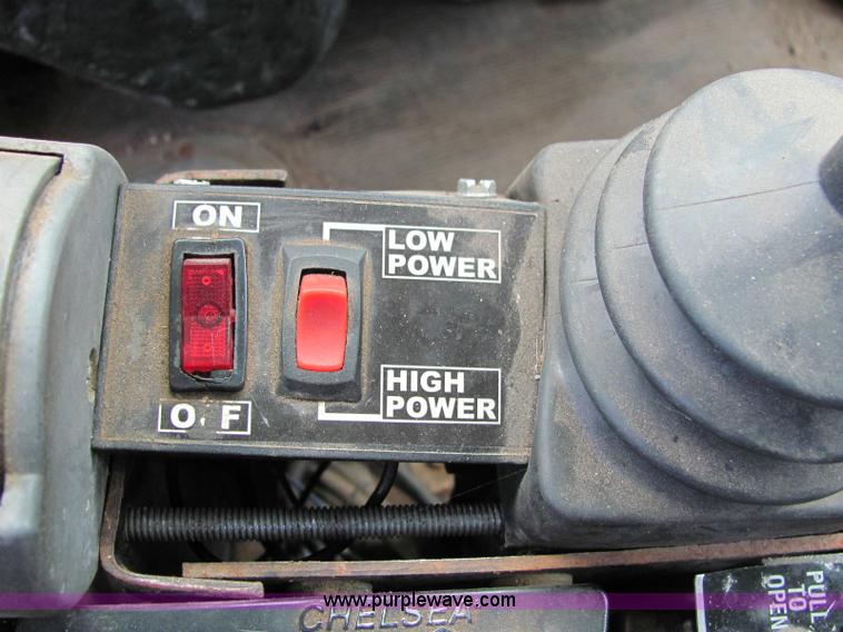 image for item 6171 2001 Peterbilt Conventional 330 tandem axle dump truck