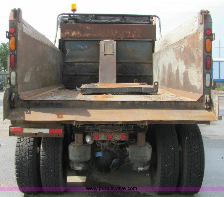 image for item 6172 2002 Peterbilt Conventional 330 tandem axle dump truck