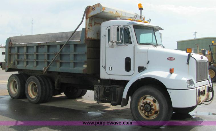image for item 6172 2002 Peterbilt Conventional 330 tandem axle dump truck