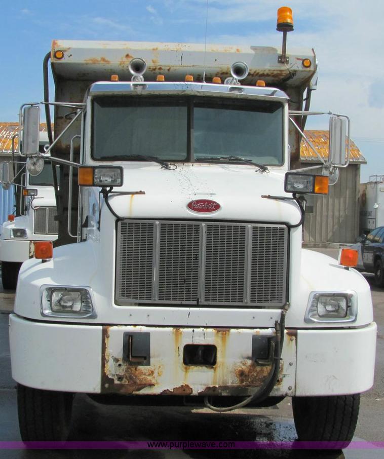 image for item 6172 2002 Peterbilt Conventional 330 tandem axle dump truck