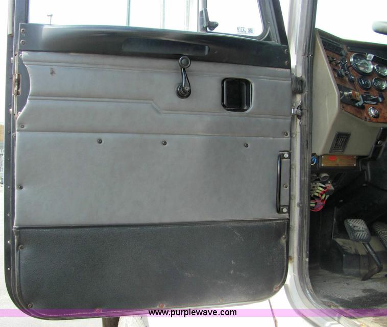 image for item 6172 2002 Peterbilt Conventional 330 tandem axle dump truck