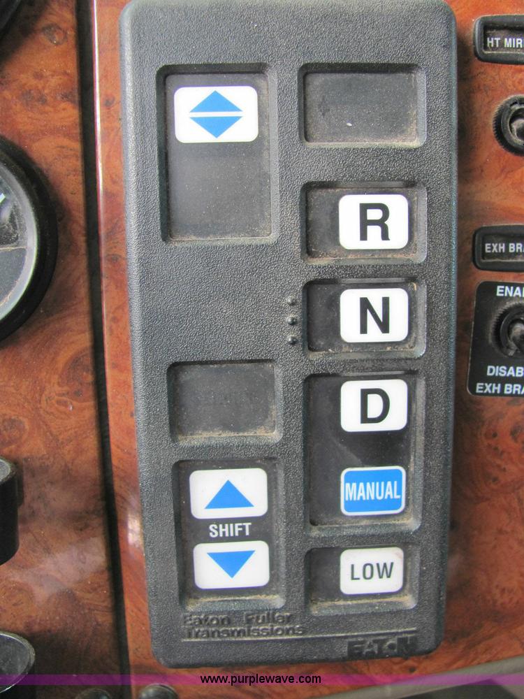 image for item 6172 2002 Peterbilt Conventional 330 tandem axle dump truck